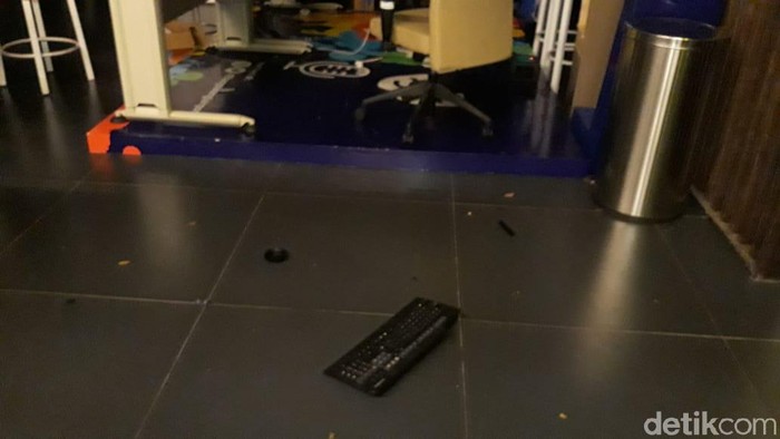 tka china pulang lewat bandara banyuwangi