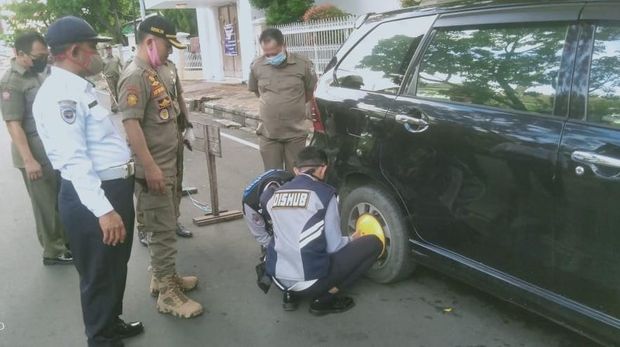 Parkir liar di sekitar Balai Kota Makassar ditertibkan