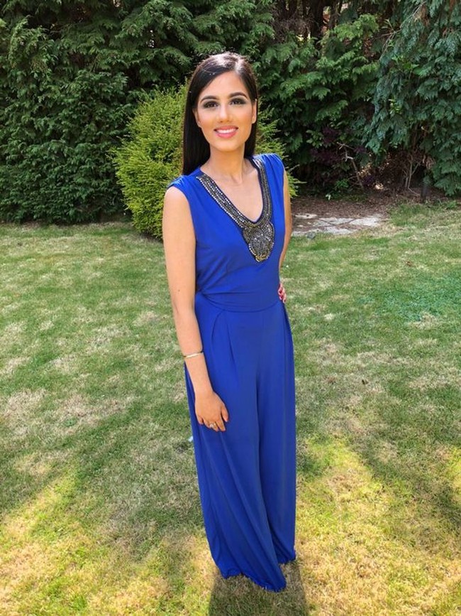 Meskipun tak memiliki pengalaman di kontes kecantikan, Nachel kini berada di semi final kompetisi Miss Midlands. Jika ia menang, Nachel akan mendapatkan gelar untuk menuju Miss England. Foto: Instagram