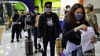 Tujuan pemeriksaan dokumen penumpang tersebut bertujuan untuk memastikan bahwa penumpang kereta api luar telah mematuhi protokol kesehatan saat masa pandemi COVID-19.