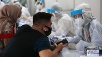 Rapid test tersebut diberikan secara gratis. Warga hanya perlu menunjukan KTP jika ingin mengikuti rapid test tersebut.