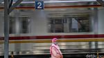 Penumpang KRL Kini Mulai Dibiasakan Hidup New Normal
