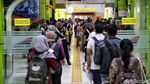 Pemeriksaan Penumpang dari Luar Kota di Stasiun Gambir Diperketat