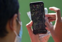 Sebelum adanya ajakan untuk hidup berdamai dengan COVID-19 dari Presiden, Indonesia telah menghadapi berbagai keadaan new normal lainnya.