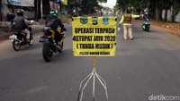 Pengukuran suhu tubuh tersebut bagian dari Operasi Ketupat Jaya 2020.