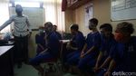 Polisi Tangkap 7 Pemuda Pengeroyok Petugas COVID-19