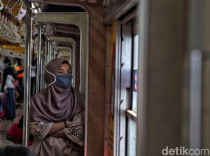 Mulai Diwajibkan di KRL, Begini Cara Pakai Masker Dobel yang Benar