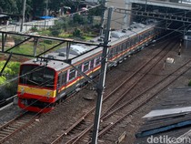 Ada Pejalan Kaki Tertabrak Kereta, KRL Tanah Abang Sempat Tertahan di Kebayoran