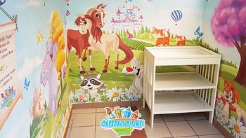 Lukisannya pun tak hanya untuk anak-anak saja, tetapi juga untuk orang dewasa. (Foto: Dok. Silvio Irilli)