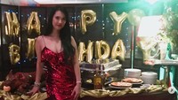 Selain itu wanita yang berulang tahun ke-34 pada awal Januari lalu itu pun rindu berpesta hingga menikmati minuman beralkohol. Dok. Instagram/maria.ozawa