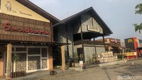 Sehingga beberapa restoran di lokasi-lokasi tertentu harus tutup sementara, kini angin segar datang dari kebijakan new normal.