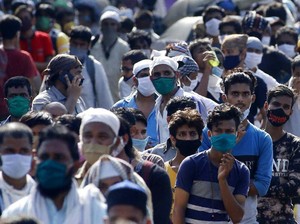 Virus Corona Mengganas di India, Putin Punya Terowongan Disinfektan