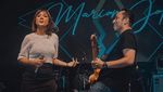 Disebut Cocok, Ini Potret Kebersamaan Marion Jola dan Gitarisnya