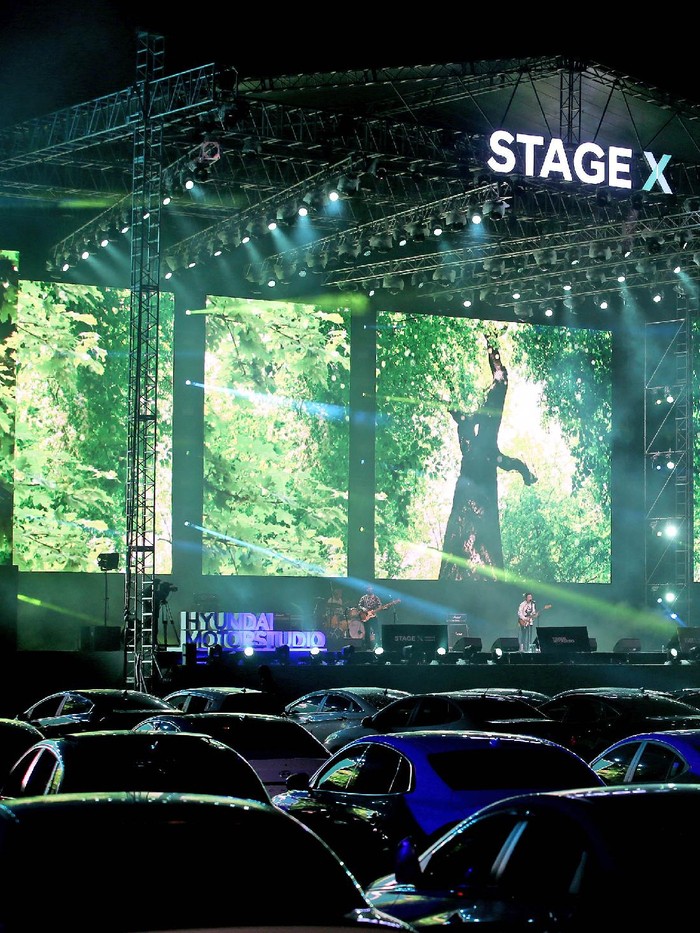Cara Unik Nonton Konser K-Pop, Penontonnya di Dalam Mobil Cara Unik Nonton Konser K-Pop, Penontonnya di Dalam Mobil