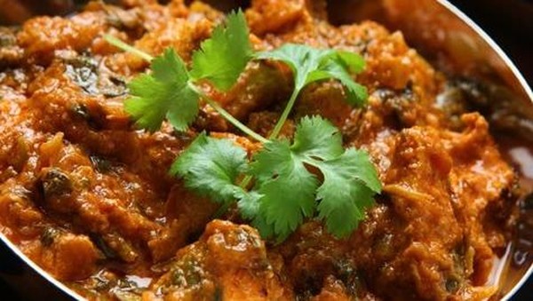 Makanan khas Madagaskar merupakan percampuran etnis yang kaya. Beberapa hidangan tradisional seperti Zebu (daging sapi panggang atau rebus), Romazava (daging yang direbus disajikan dengan berbagai rempah dan sayuran hijau), dan Tilapia à la Malagasy (ikan yang dimasak dengan saus tomat yang beraroma). Istimewa/dok.inglesusabana.wixsite.com Makanan khas Madagaskar merupakan percampuran etnis yang kaya. Beberapa hidangan tradisional seperti Zebu (daging sapi panggang atau rebus), Romazava (daging yang direbus disajikan dengan berbagai rempah dan sayuran hijau), dan Tilapia à la Malagasy (ikan yang dimasak dengan saus tomat yang beraroma). Istimewa/dok.inglesusabana.wixsite.com