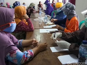 300 Orang Ikut Rapid Test di Pasar Tradisional Batang, 16 Reaktif