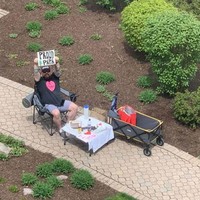 Kehamilan di tengah pandemi telah menjadi ujian tersendiri bagi pasangan Bob Conlin dan istrinya, Shona Moeller. Bob tidak bisa mengunjungi dengan bebas Shona yang dirawat di rumah sakit. Foto: Facebook Bob Conlin