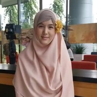 Aliza Kim merupakan mantan model kelahiran Oklahoma, Amerika Serikat. Dibesarkan di Boston, Aliza yang juga berdarah Thailand memutuskan menjadi mualaf pada 2013. Foto: instagram @alizakim