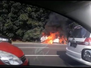 Dan Terjadi Lagi, Ini Cara Cegah Mobil Terbakar
