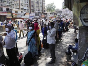 Ekonomi India Diprediksi Anjlok Imbas Lockdown