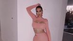 No Bra Day! Deretan Artis Ini Jarang Pakai Bra