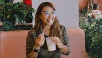 Nama Aurel Hermansyah tengah menjadi perbincangan jagat maya, setelah komentarnya di foto Instagram Krisdayanti menjadi viral. Foto: Instagram @aurelie.hermansyah