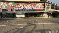 Kebijakan new normal ini tentu sangat membantu kelangsungan roda ekonomi terutama di sektor makanan atau restoran.