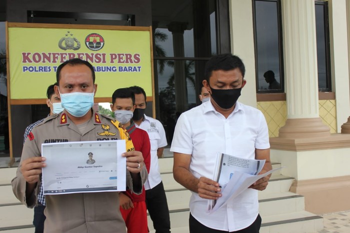 Polisi tangkap pria di Jambi karena buat akun FB palsu catut nama Kapolres (Ferdi-detikcom)