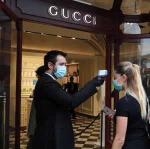 Perubahan Radikal Gucci Demi Hadapi Krisis Imbas COVID-19 Perubahan Radikal Gucci Demi Hadapi Krisis Imbas COVID-19