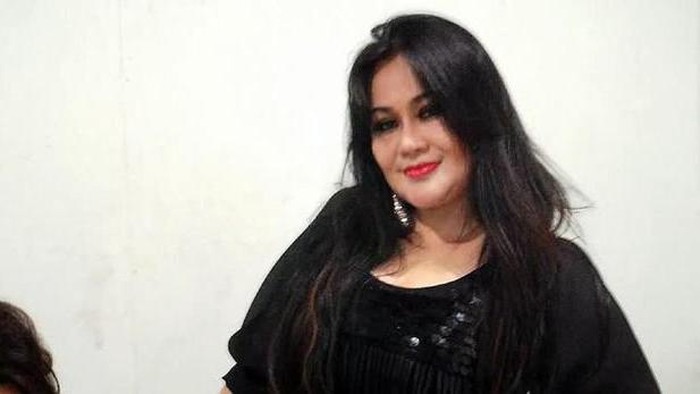 Connie Maria Mamahit