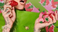  Lewat kanal YouTube-nya Jeffree bisa menghasilkan USD 18 juta (Rp 264 miliar) sehingga ia dinobatkan sebagai salah satu YouTuber terkaya di dunia. Foto: Instagram @jeffreestar