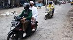 Waduh! Jalan Bintara Raya Rusak Banget