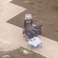 Shona yang tengah hamil 29 minggu terpaksa harus dirawat di rumah sakit karena komplikasi yang dideritanya. Dia menghabiskan beberapa minggu di salah satu rumah sakit di Chicago sambil menunggu kelahiran putra pertamanya. Foto: Facebook Bob Conlin