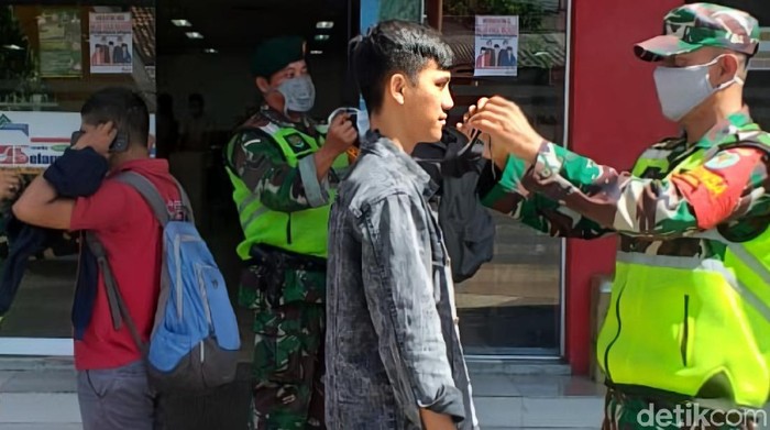TNI di Sukabumi