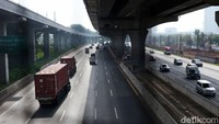 Saat ini beberapa titik penyekatan telah didirikan untuk mengantisipasi arus balik. Mereka yang tidak mengantongi SIKM tak bisa masuk ke Jakarta. Selain itu, akses masuk Jakarta pun dibatasi.