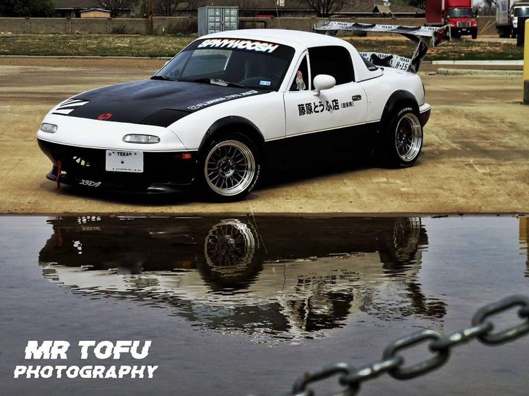 Wujud Mazda Miata Bergaya Mobil Tukang Tahu