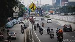 Bahaya! Aksi Pemotor Bandel Nekat Lawan Arah di Ibu Kota