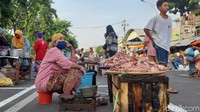 Petak tersebut adalah tempat berjualan sebagai pengganti stan los pedagang di Pasar Pegirian. Adapun luas per petak sekitar 2x2 meter. 