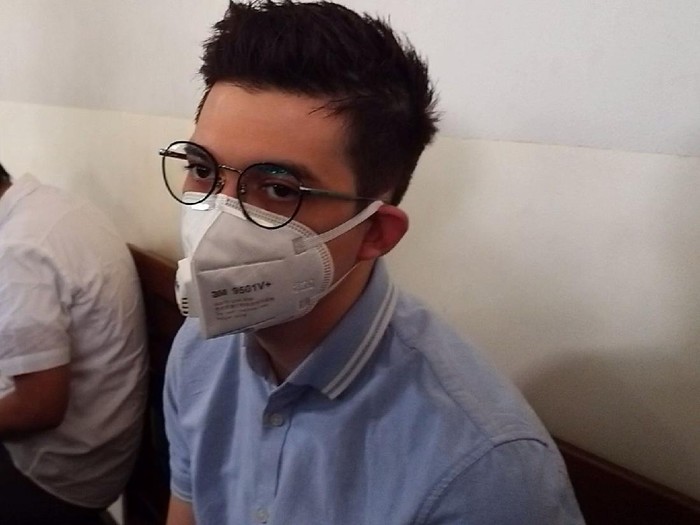 Irwansyah di sidang Wawan (Pingkan/detikcom) Irwansyah di sidang Wawan (Pingkan/detikcom)
