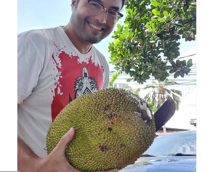 Artis yang hobi berkebun selama pandemi COVID-19