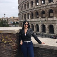 Mariana Herazo pernah tampil di majalah Playboy. Ia dijuluki Kim Kardashiannya Kolombia karena tubuhnya yang curvy.  Foto: Instagram