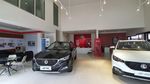 Masuk ke Diler Morris Garage di Indonesia Serasa di London