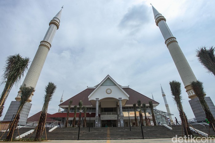 Masjid Raya KH Hasyim Asyari, Jakarta Barat, menyediakan ruangan isolasi untuk para pemudik yang tidak dapat menunjukkan SKIM, Kamis (28/5/2020).