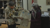 Bank Mega Syariah terus menunjukkan kontribusi mengatasi dampak COVID-19. Setelah sebelumnya mengadakan kegiatan 100 Ribu Makanan Untuk Negeri kini berikan bantuan kepada mahasiswa dan masyarakat sekitar kampus. Foto: Istimewa.