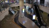 Sejak berlakunya surat izin keluar masuk (SIKM) belum ada penumpang yang pergi maupun melalui terminal ini.