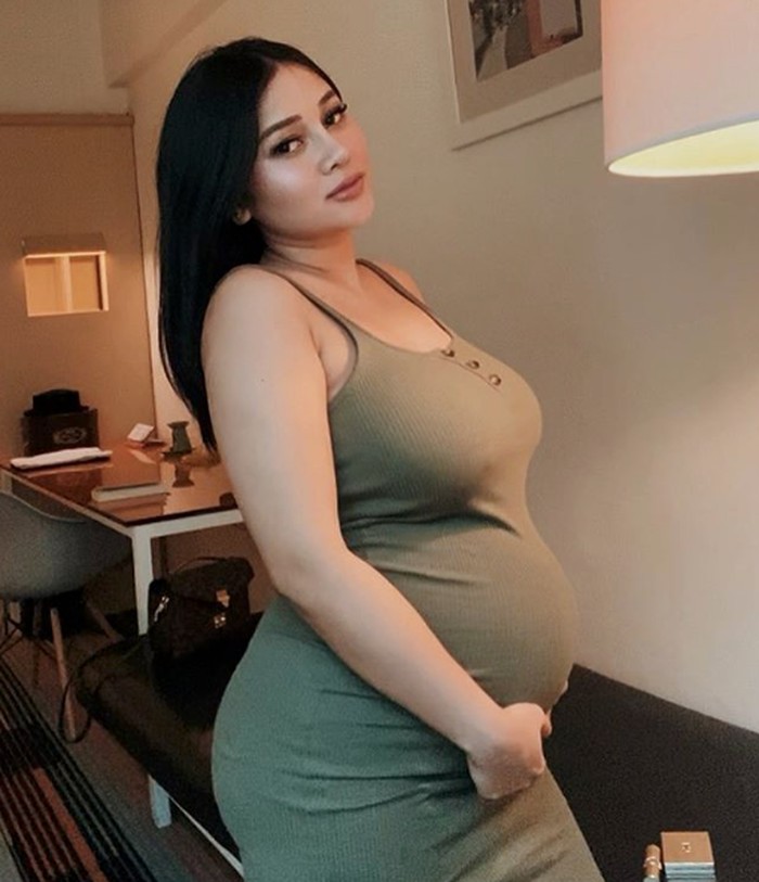 Mutia Ayu Mutia Ayu.