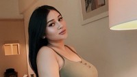 Beragam komentar unik hingga pedas kerap dituliskan netizen di instagram ibu satu anak itu. Dok. Instagram/mutia_ayuu