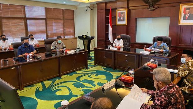Satgas COVID-19 lakukan kunjungan ke Kemenang cek protokol rumah ibadah saat new normal nanti.