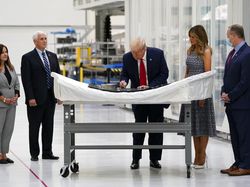 Melihat Persiapan AS Kirim Astronaut yang Harus Tertunda