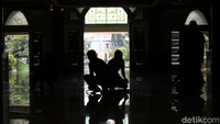 Nantinya antar jamaah berjarak 120 cm.
